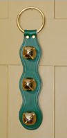 Curved door chime with 3 bells